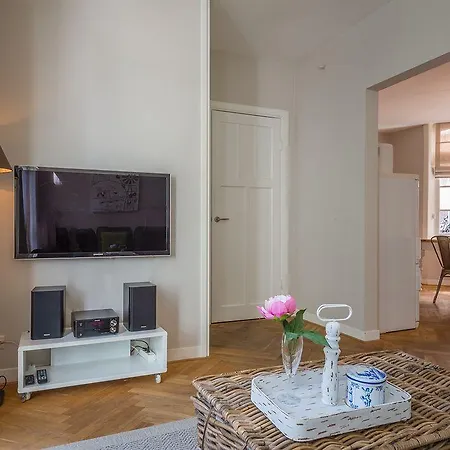 Nieuwmarkt - Waag Apartment *